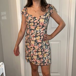 Abercrombie floral dress never worn sz med but fits like a small